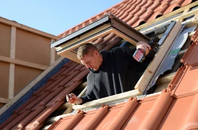 Pose de fenêtres de toit Velux à Carla-Bayle